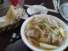 -金卯白肉罩火烧