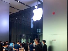 -Apple零售店(华贸购物中心店)