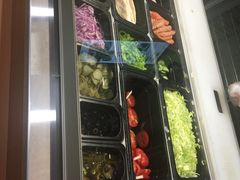 自助取餐区-赛百味SUBWAY(三阳广场店)