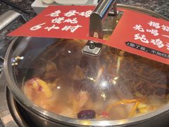 -一席地·本地鸡窝·杭帮鸡火锅(萧山银隆百货店)
