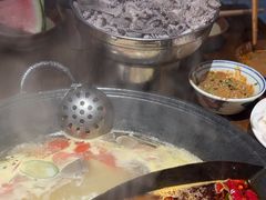 -萍姐火锅·公路夜市(武汉首店)