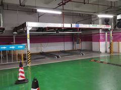 -徐汇日月光地下停车场