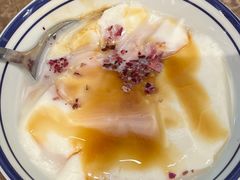 -云阿蛮云南生烫牛肉米线(奉贤路店)