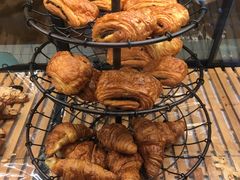 -Dough&Joe团憩(瑞虹天地月亮湾店)