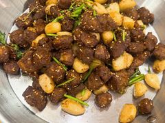 -闯关东东北农家菜(崂山石老人店)