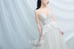 -Lady  Jane高端婚纱礼服馆