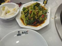 -鲁员外地锅鸡地锅鱼(古墩路店)