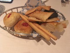 餐前面包-北京金融街丽思卡尔顿酒店·意味轩 Cepe