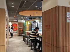 -麦当劳(百联西郊购物中心店)