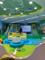 -孩子王童乐园(洛阳万达店)