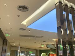 -奈雪的茶(亨特国际广场店)