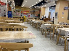 大堂-江城燕子大排档(江汉路步行街店)