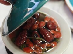 -三江源美食城
