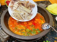 -双廊杨记石锅鱼石锅牛肉