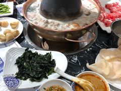 -楼外楼大刀肉传统火锅居(繁荣路店)