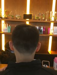 -心迪染发专门店