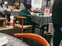 大堂-八两八金·莱芜特色炒鸡(市南漳浦路店)
