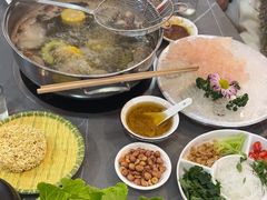 -官塘陈记鱼生·潮汕砂锅粥·牛肉火锅(潮枫路总店)