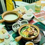 ·煲仔饭菜比饭多，吃起来才过瘾！