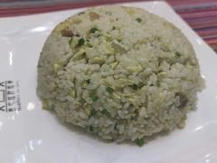 咸肉蛋炒饭-香巴拉云南餐厅(华莱坞店)