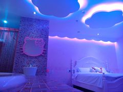 kitty-天鹅恋主题酒店(光谷广场步行街店)