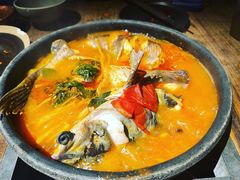 酸汤鱼-毛辣果·酸