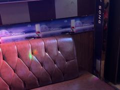 -唱吧麦颂KTV(松江五龙商业广场店)