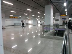 -龙溪路(地铁站)