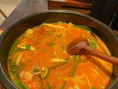 -银米·云南传统过桥米线(双廊黑金冠店)