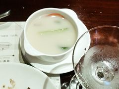 -荣誉国际酒店-云顶旋转餐厅