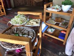 -湖庭壹品鸭王·传统北京烤鸭·别墅私房菜·庭院宵夜(江宁店)