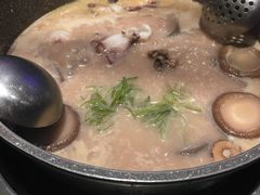 -煲宫猪肚鸡(昆山金鹰国际购物中心店)