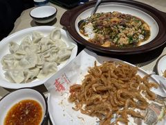 -小船渔村•大连菜•大连焖鱼(黄河路店)
