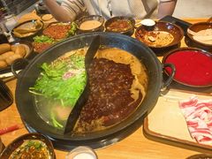 -壹兆圆重庆火锅手工炒底料(长白格林玫瑰湾店)