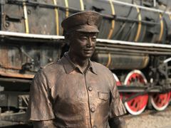 -百里峡七彩艺术小镇