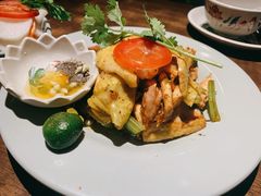 越式盐焗麻油鸡-大头虾越式风味餐厅(光明广场店)