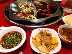 鸳鸯老火锅-山城辣妹子(定福庄店)