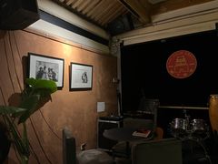 -脚下咖啡·CHILL酒馆(灵光东巷店)