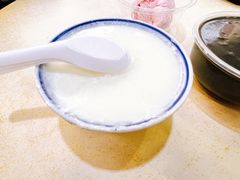 冻双皮奶-百花传统甜品店(原址店)