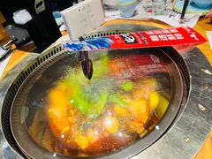 -山河屯铁锅炖·非遗东北菜(南山店)