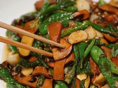辣椒炒牛肝菌-李久其家民间餐厅(观沙岭公园店)