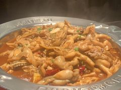 鸡爪煲-胖哥俩肉蟹煲(湖滨银泰in77店)