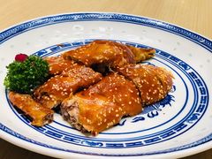 -香港百合居(LCM置汇旭辉广场店)