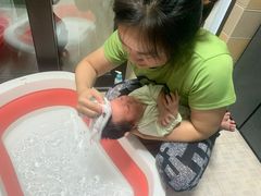 -鲸育宝宝月嫂(徐汇店)