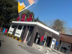 -小昆山服务区-停车场