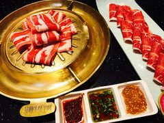 -猪啊牛呀羊啊铜盘烤肉(正大广场店)