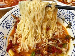 -李与白包子铺(桐梓林店)