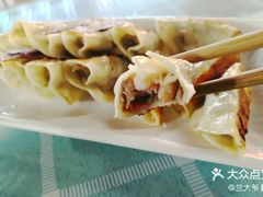 虾肉锅贴-众口斋锅贴(银泰城店)