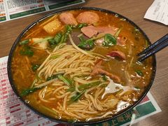 -肥汁米蘭香港米线(定西路店)