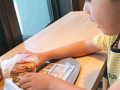 -麦当劳(金山红星美凯龙DT店)